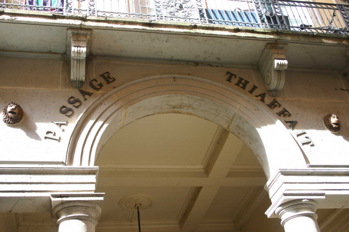 Passage Thiaffait, sortie rue René-Leynaud.