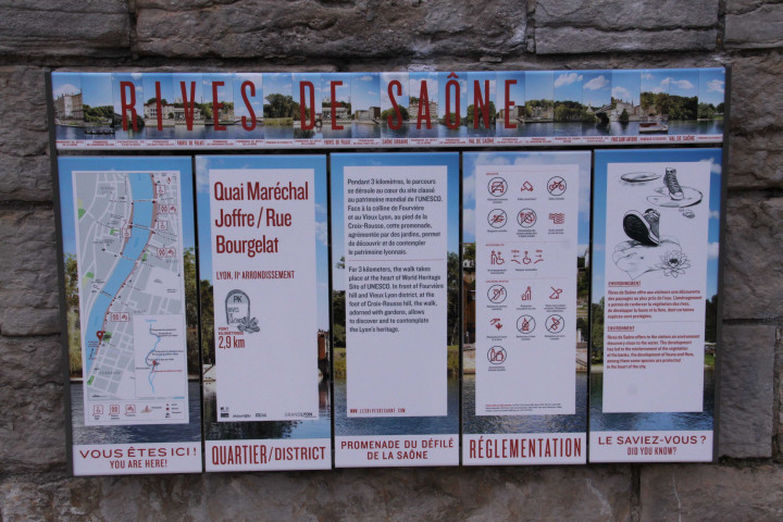 Rives-de-Saône, quai Maréchal-Joffre, rue Bourgelat, panneaux.