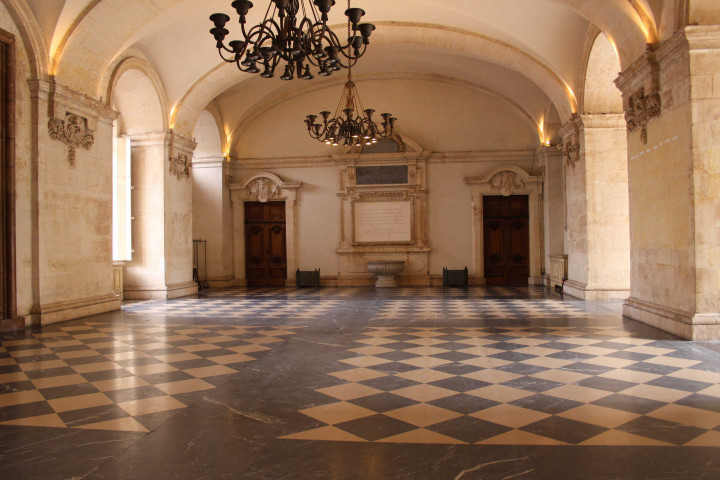 Hôtel-de-Ville, Atrium.