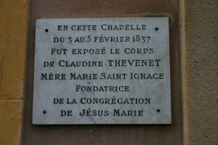 Plaque en mémoire de Claudine Thevenet.