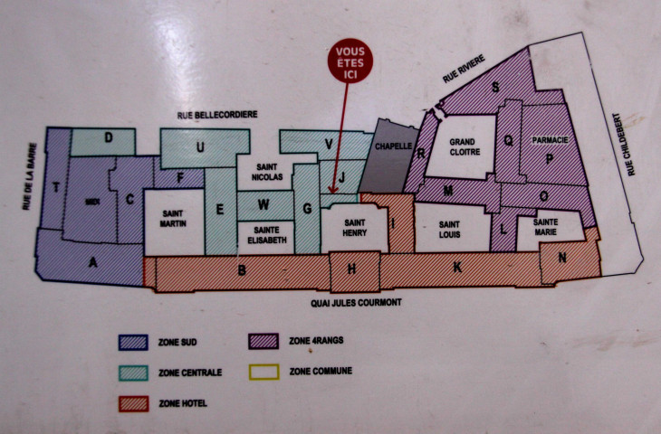 Plan avec dénomination des cours.