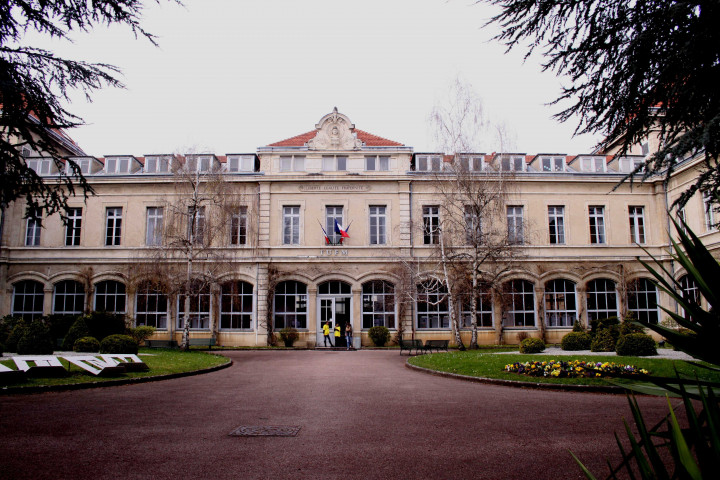 Bâtiment.