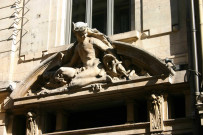 41 rue Grenette, statue.
