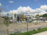 Quartier Confluence, chantier des immeubles au pied du bassin nautique vu depuis le cours Bayard.