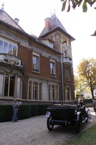 Extérieur.