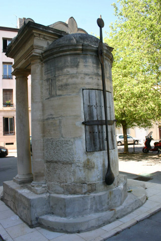Fontaine.