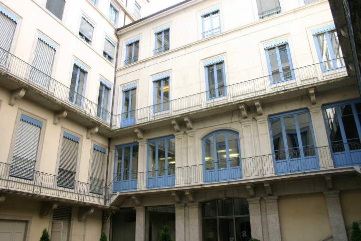 Hôtel-de-l'Europe, cour intérieure.