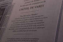 Hôtel de Varey, panneau.
