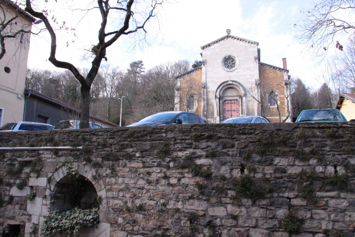 Eglise de Saint-Rambert, coupes et façade.