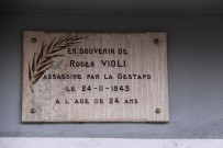 Rue Garibaldi et rue Sully, sud-ouest, plaque mémoriale Roger Violi.