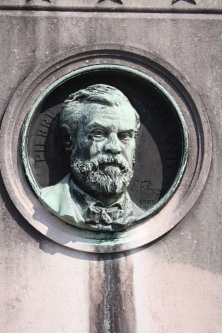 Tombe de Pierre Durand, oeuvre de Pagny.