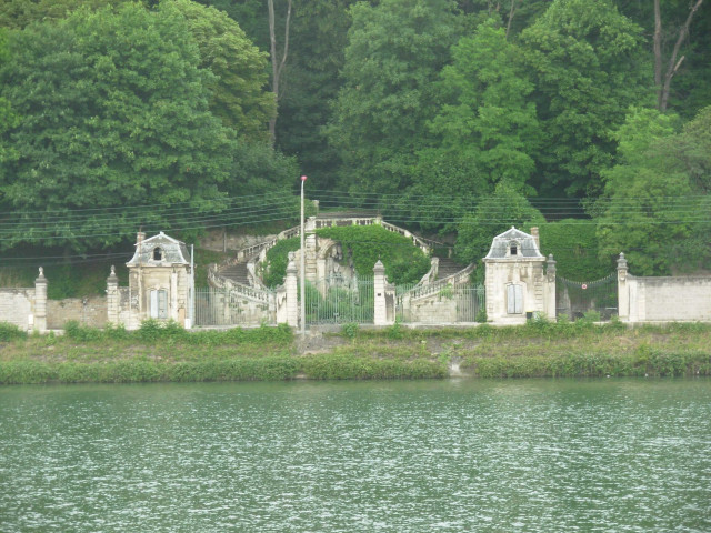 Entrée du domaine de Bellerive.