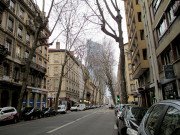 Vers la rue Masséna.