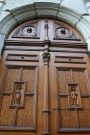 Porte cochère.