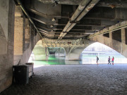 Pont Wilson, rive gauche.