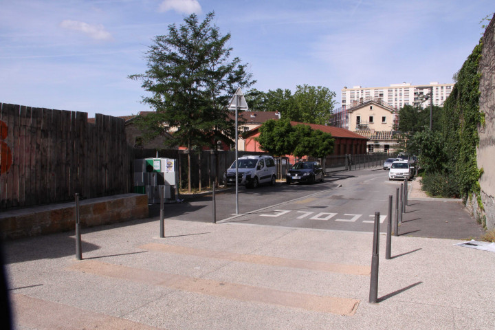 Ruelle du grand-Casernement, vue sud-ouest.