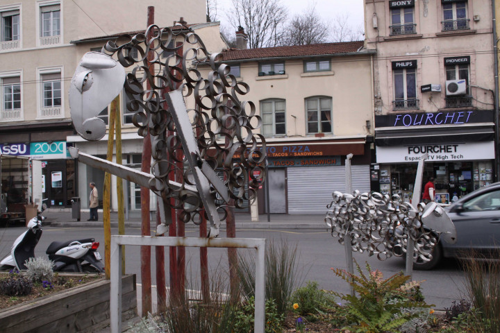 Moutons en aluminium.