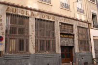 12 rue Passet, façade de la boutique "Au Drap d'Or".