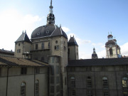 Hôtel-Dieu, vue de la Rue Childebert.