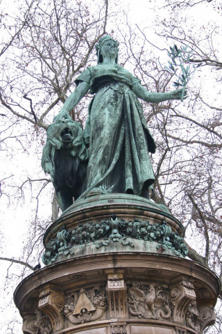 Monument de la République d'Emile Peynot.