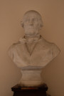 Intérieur, buste de Simon Saint-Jean.