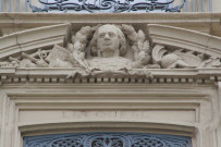 7 place d'Helvétie et rue Malesherbes, détail sur la façade, Lecourbe.