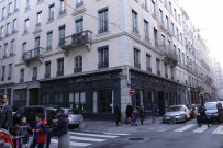 39 rue Auguste-Comte et 22 rue des Remparts-d'Ainay.