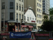 Angle de la rue Garibaldi et du cours Lafayette, Monoprix.