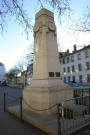 Monument aux Morts de 14-18 du quartier Grand-Trou et Moulin-à-vent, place Belleville.