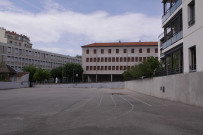 7 bis rue Pierre-Dupont, collège Saint-Louis-Saint-Bruno.