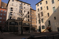 Place Sœur-Louise et rue Bouteille.