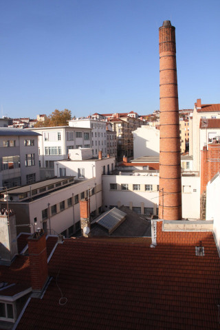 Vue sur la rue Prunelle depuis la Maison Brunet ou des 365 fenêtres.