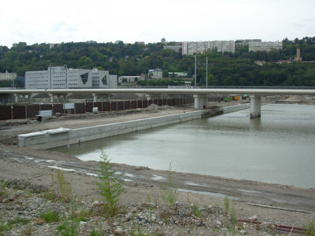 99 cours Charlemagne, bassin nautique en chantier.