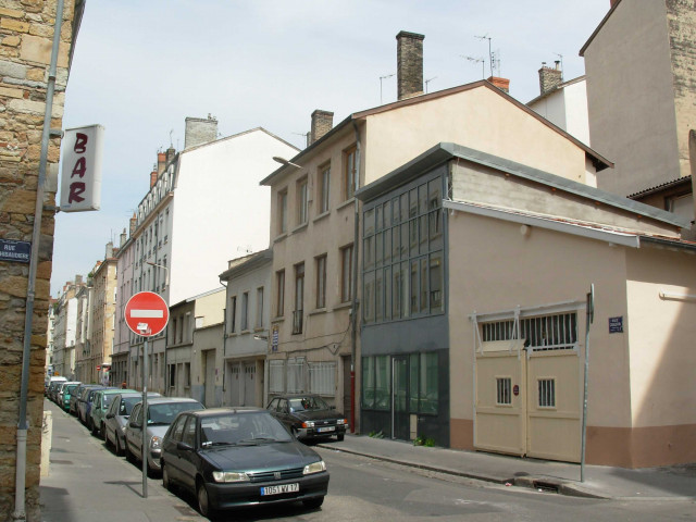 Angle nord-est de la rue de la Thibaudière et de la rue Chalopin.