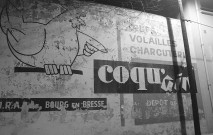 Publicité de la marque Coquain sur un mur de la rue Gilibert.