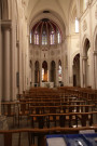 Vue de la nef et du choeur.
