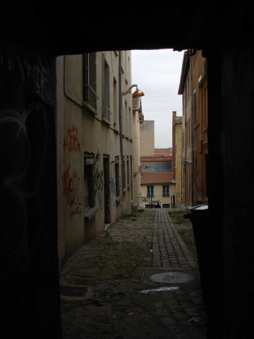 Rue Capponi entre la rue Neyret et la rue des Tables-Claudiennes.