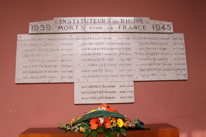 Plaque mémoriale.