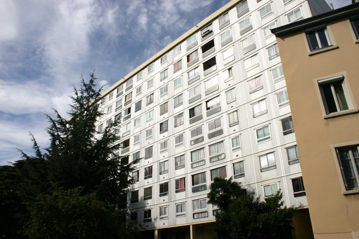 45 rue de la Favorite, façade l'immeuble les Cèdres.
