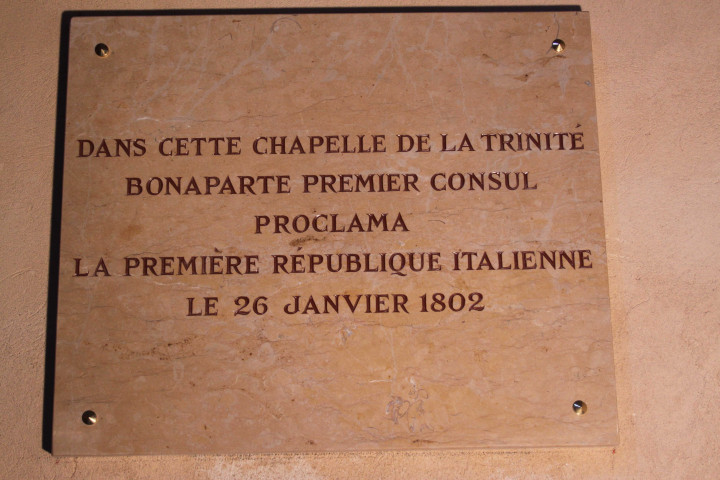 Plaque République Italienne, Napoléon 1802 et académie Napoléon 2012.