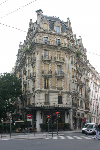 Vue du bâtiment.