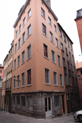 Vue générale de la façade.