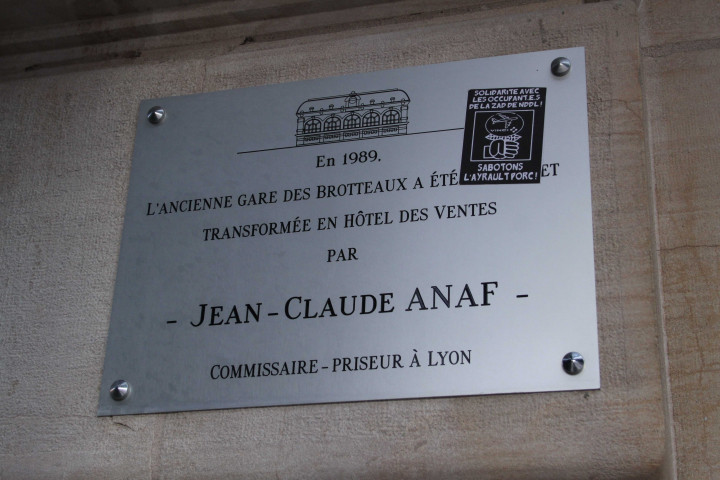 Plaque de Jean-Claude Anaf.