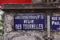 Vers la rue Guilloud, plaque de rue et chemin vicinal.