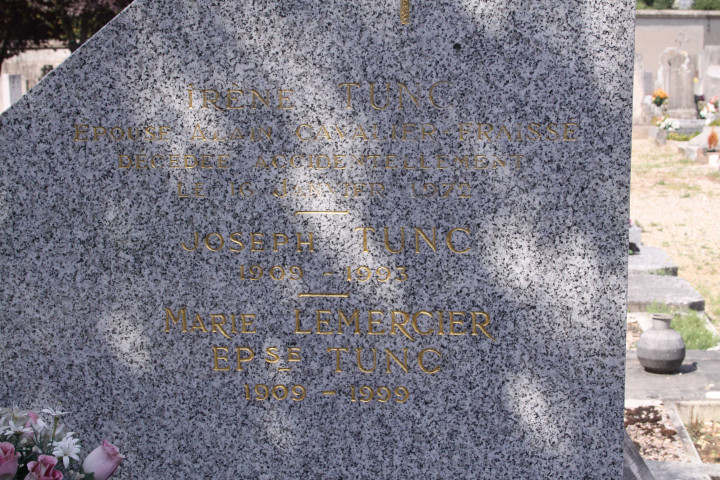 Tombe de Tunc Iréne.