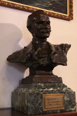 Buste de Marius Berliet par Devaux.