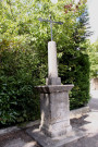 Croix vers le cimetière.