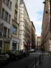 Rue Palais-Grillet prise depuis la rue Thomassin.