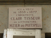 10 rue Franklin, plaque en mémoire de Clair Tisseur (architecte), porte, détails.