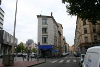 Rue de la Rize et rue Paul-Bert, vue sur le Zip'Bar.